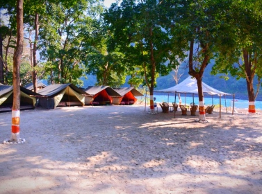 ganga-riverside-tent-camping-rishikesh